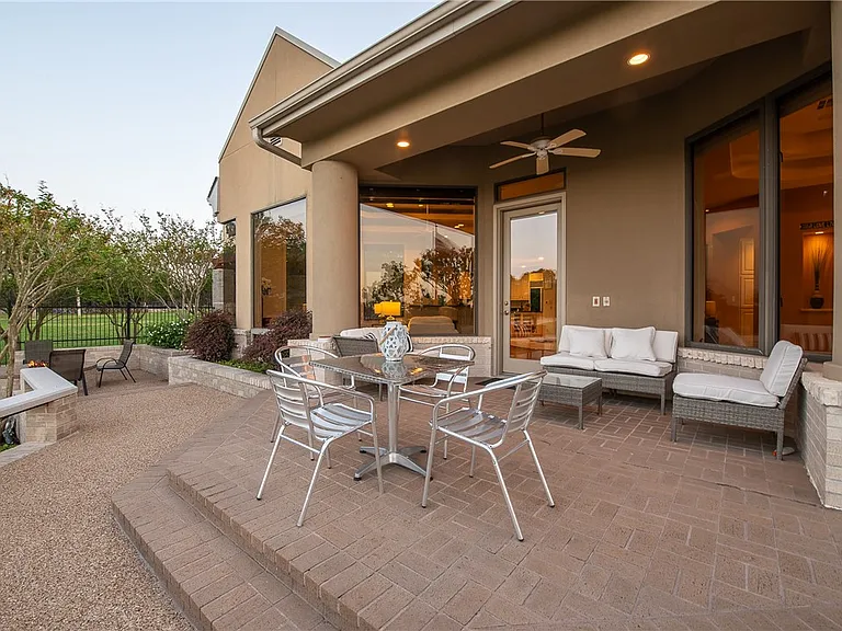 4776 Stonebriar Cir — Photo 40