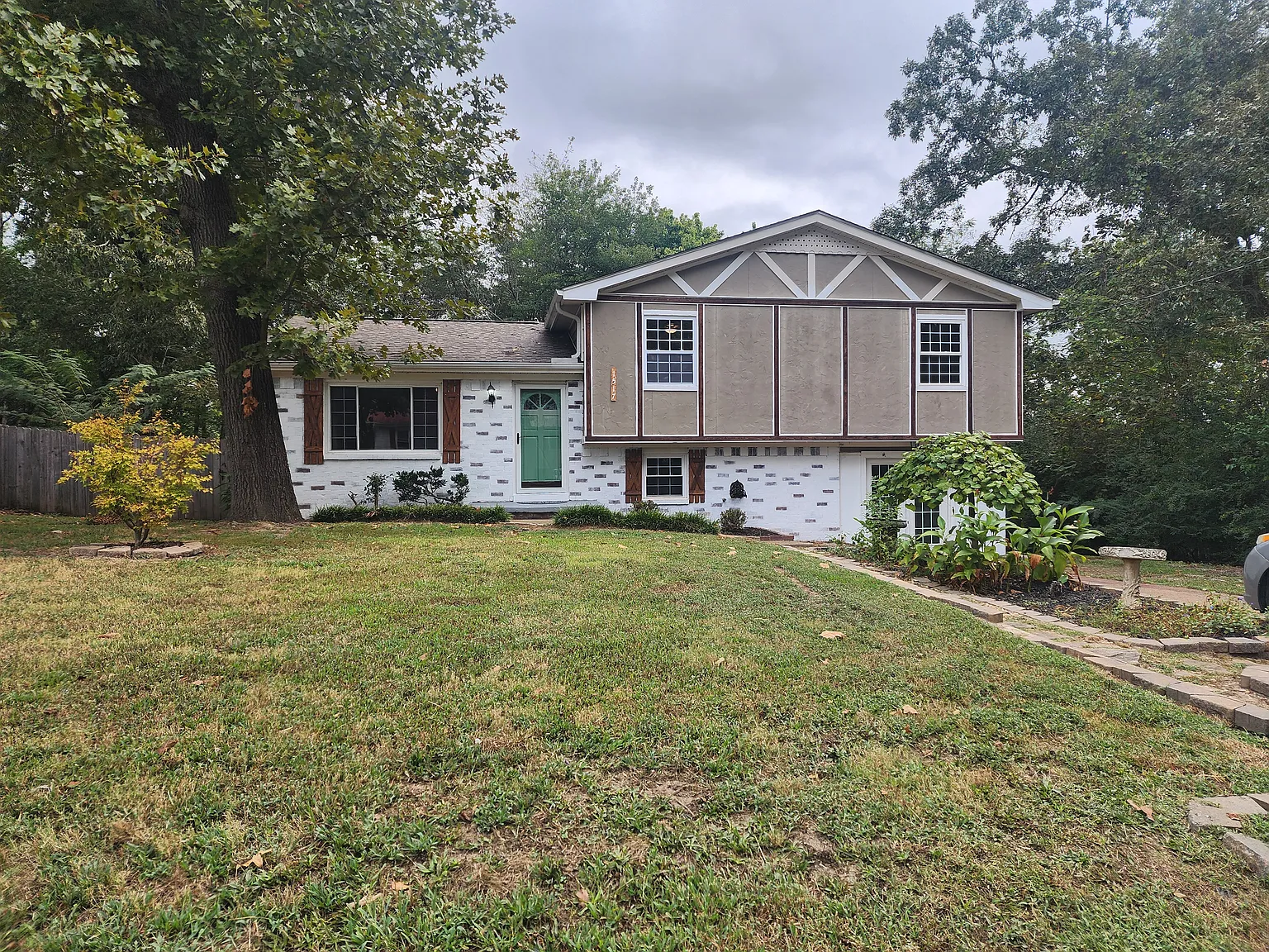 4 bed, 1931 sqft, $1,850 — Photo 1