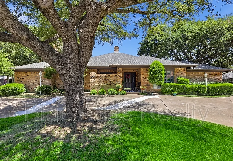 4856 Starcrest Ct — Photo 36