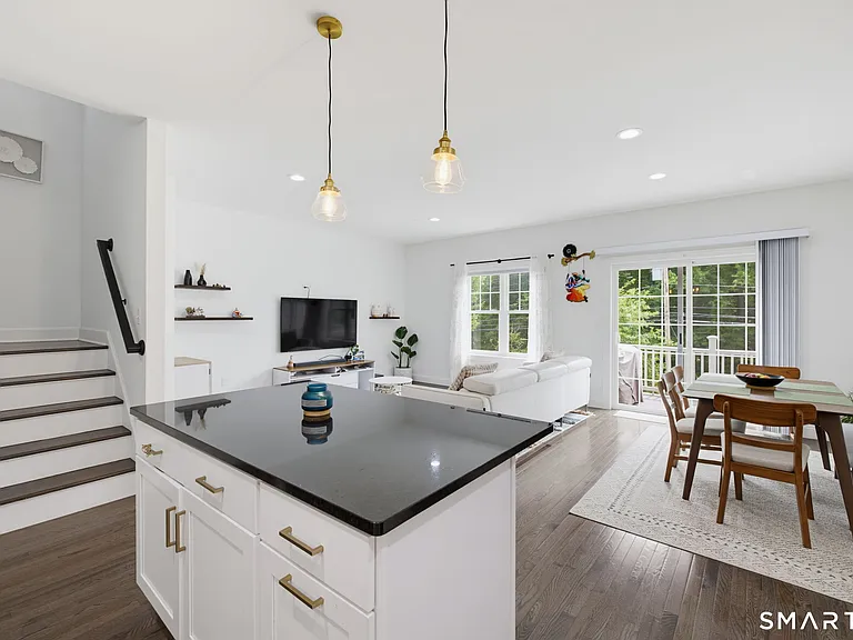 11 Red Rock Ln — Photo 17