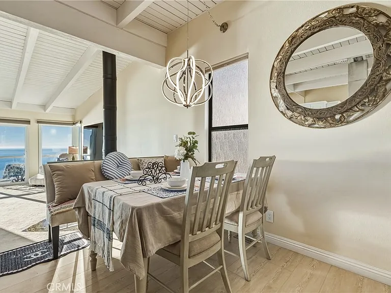 883 Katella St — Photo 29