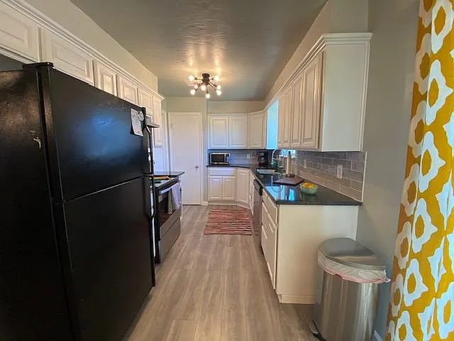 1100 Elmhurst Dr — Photo 7