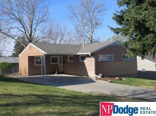 4527 Hascall St, Omaha, NE 68106