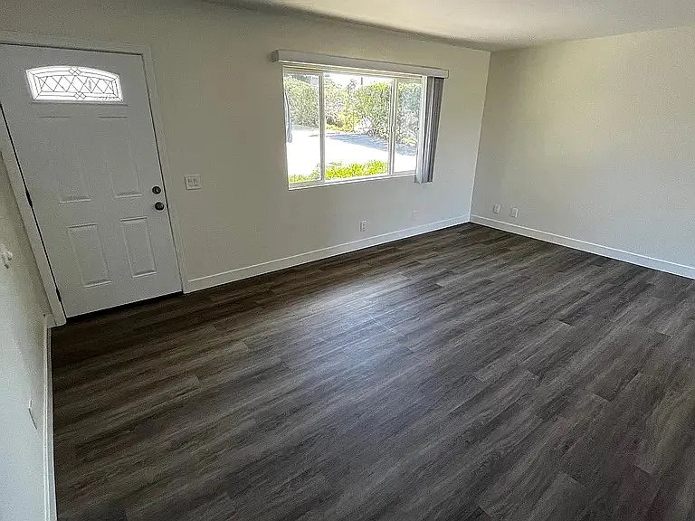 1080 Gardena Rd — Photo 8