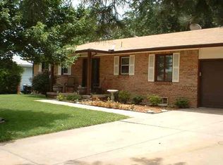 1305 Willow Ln, Haysville, KS 67060