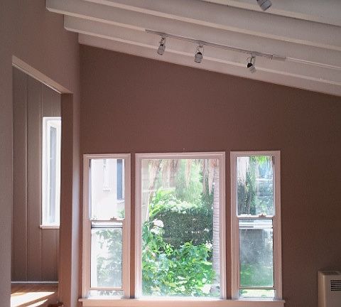 Another living room shot