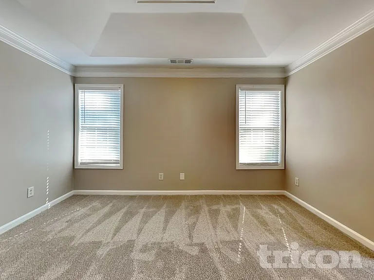 1219 Falls Creek Ct — Photo 8