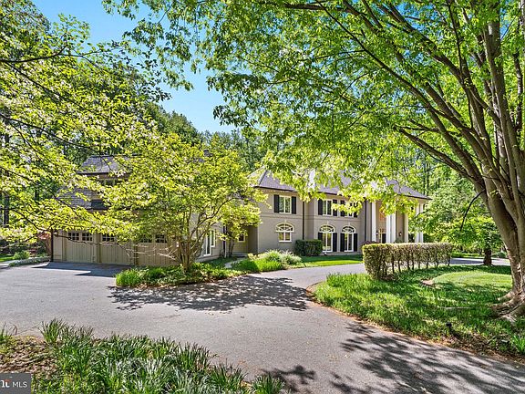 3rd image of 10823 Lockland Rd