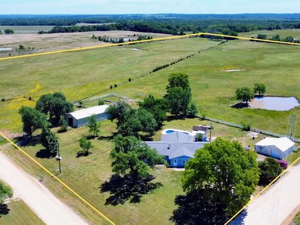11102 N 368th Rd, Okemah, OK 74859