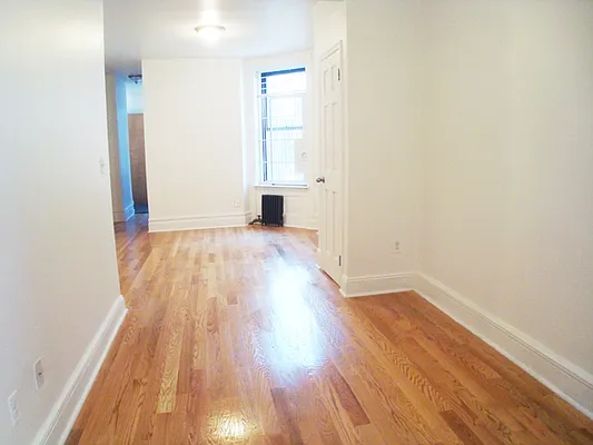 Rented by DSA Realty | media 27