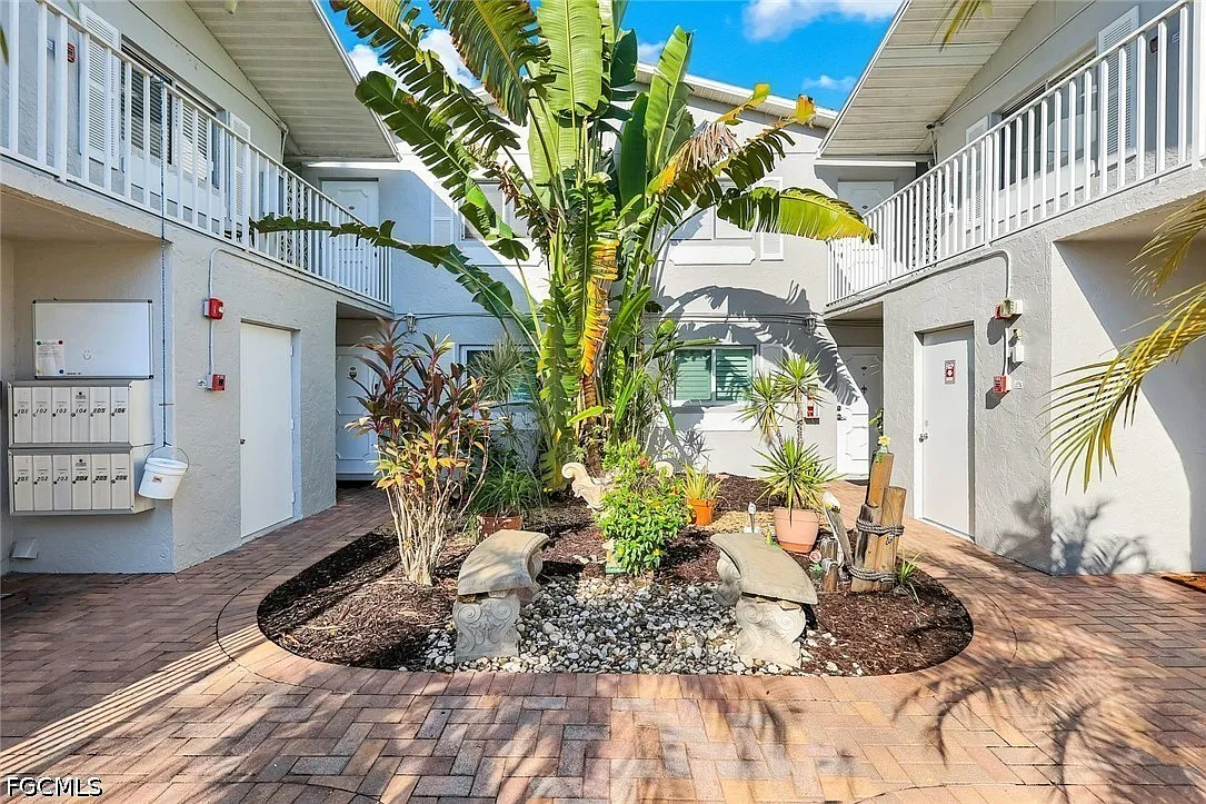 1 bed, 1.0 bath, 562 sqft, $1,250 — Photo 3