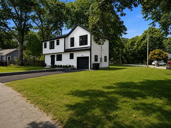 61 McAlee Ave, Framingham, MA 01702