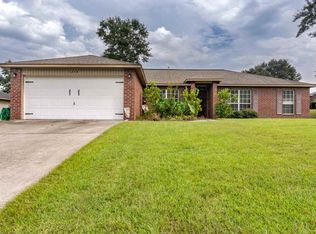 1374 Longbranch Rd, Cantonment, FL 32533