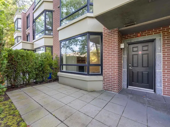 6233 Katsura St #3, Richmond, BC V6Y 4K1