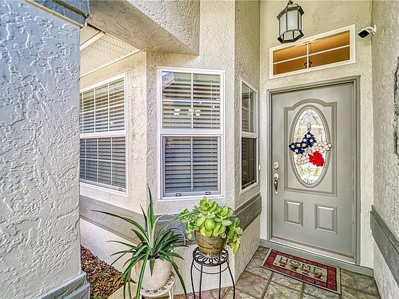 5th image of 4108 Barret Ave