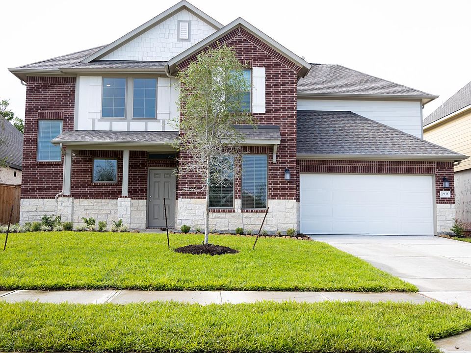 Welcome to 2731 San Bernard Dr., Fresno, TX, 77545!