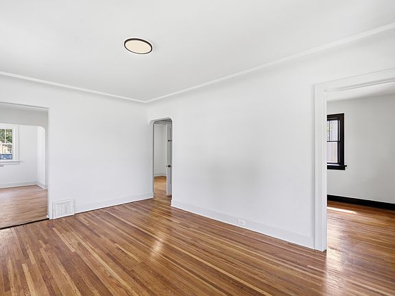 3rd image of 5028 N Wall St