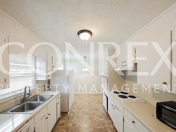 5th image of 4428 31st Ave E
