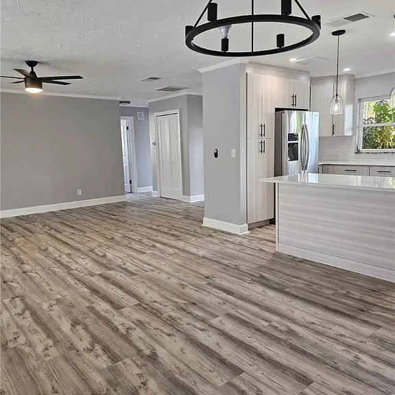 3933 E River Dr — Photo 6