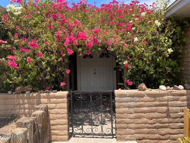 1st image of 1860 E La Donna Dr
