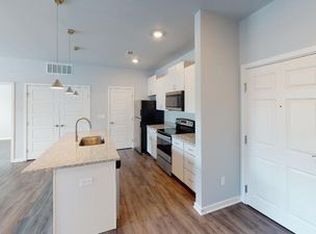 2250 Element Way APT 306, Bloomington, IN 47403