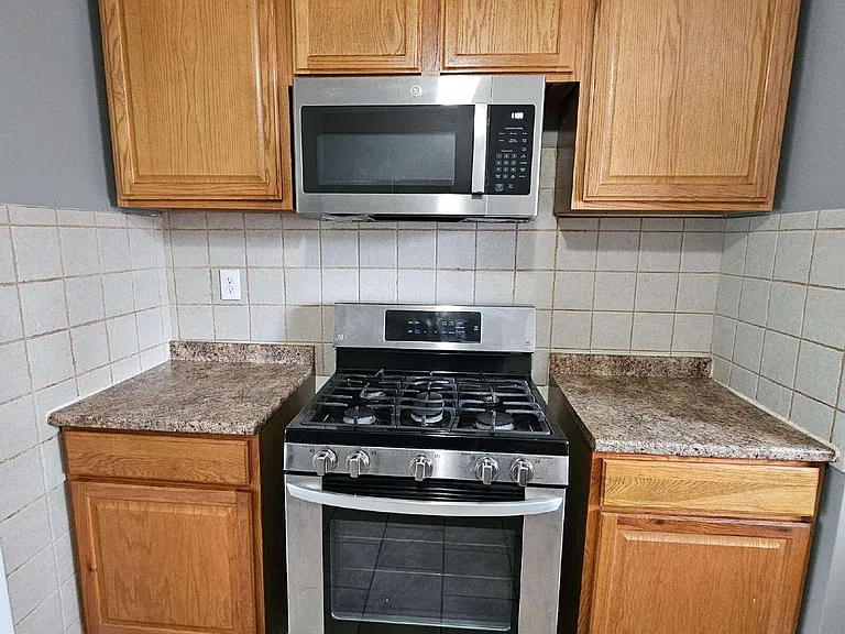 14611 Jacob Ave — Photo 8