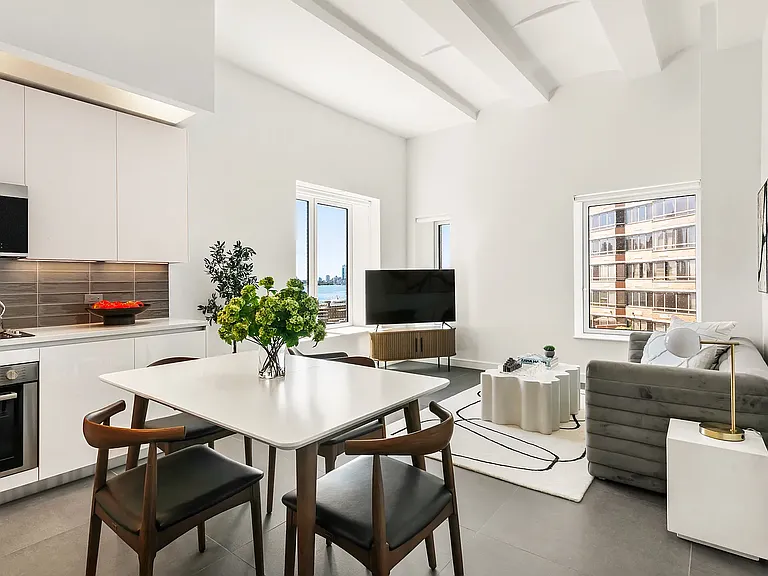 650 1st Ave #8M — Photo 4