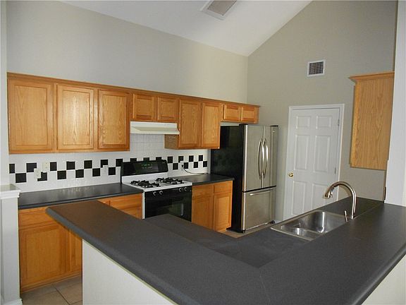 4th image of 1615 Lobo Mountain Ln