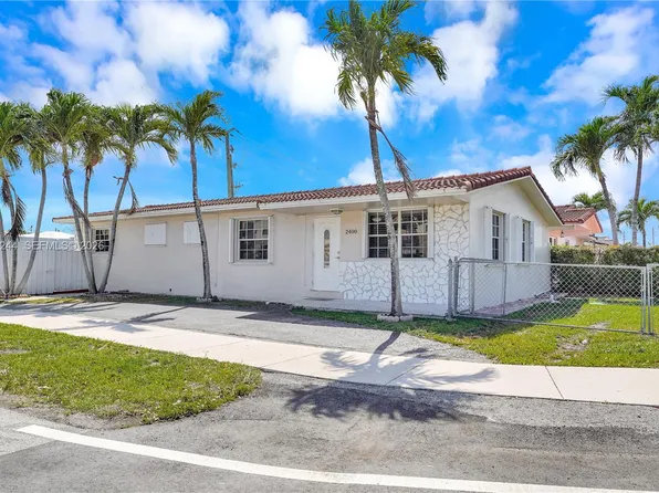 2400 SW 103rd Ct, Miami, FL 33165