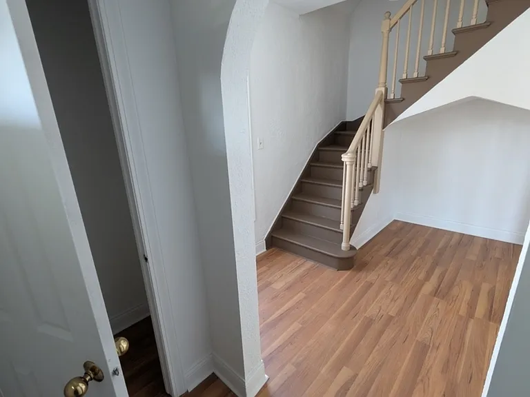 7117 S Wolcott Ave — Photo 2