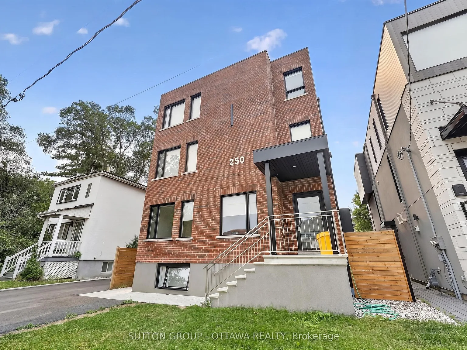 2 bed, $2,200 — Photo 2