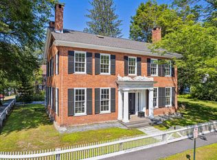 2 Pleasant St, Woodstock, VT 05091