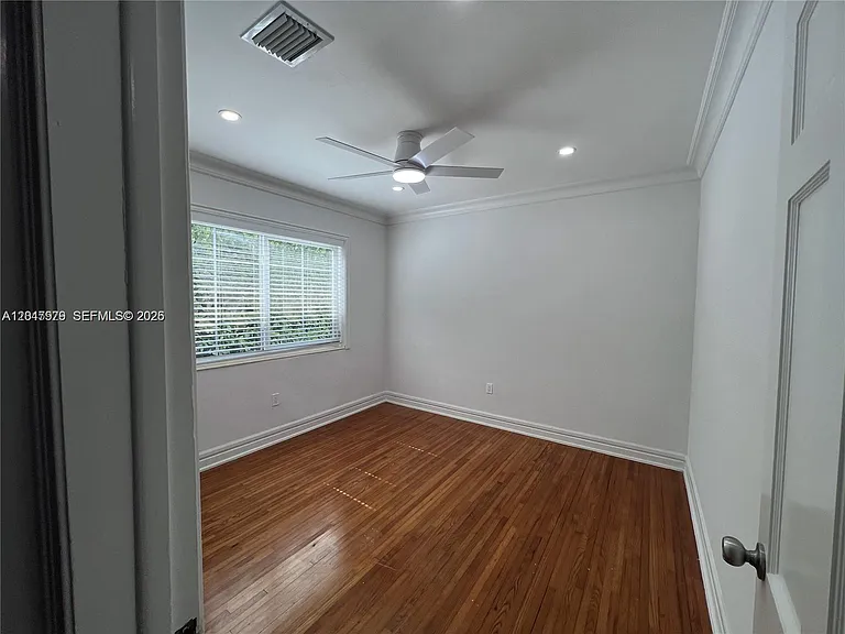 1452 Urbino Ave — Photo 24