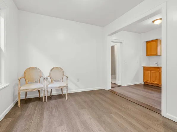 7-06 College Point Boulevard image 28 of 44