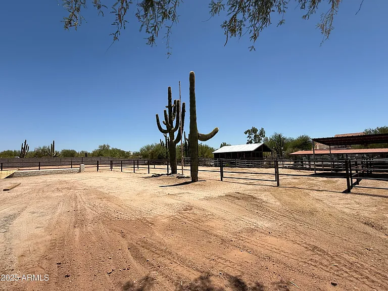 6703 E Calle De Las Estrellas — Photo 42