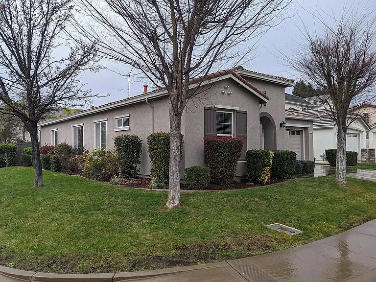 11795 Corino Way — Photo 2
