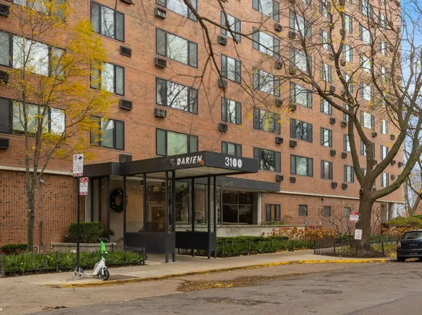 3100 N Lake Shore Dr APT 711, Chicago, IL 60657
