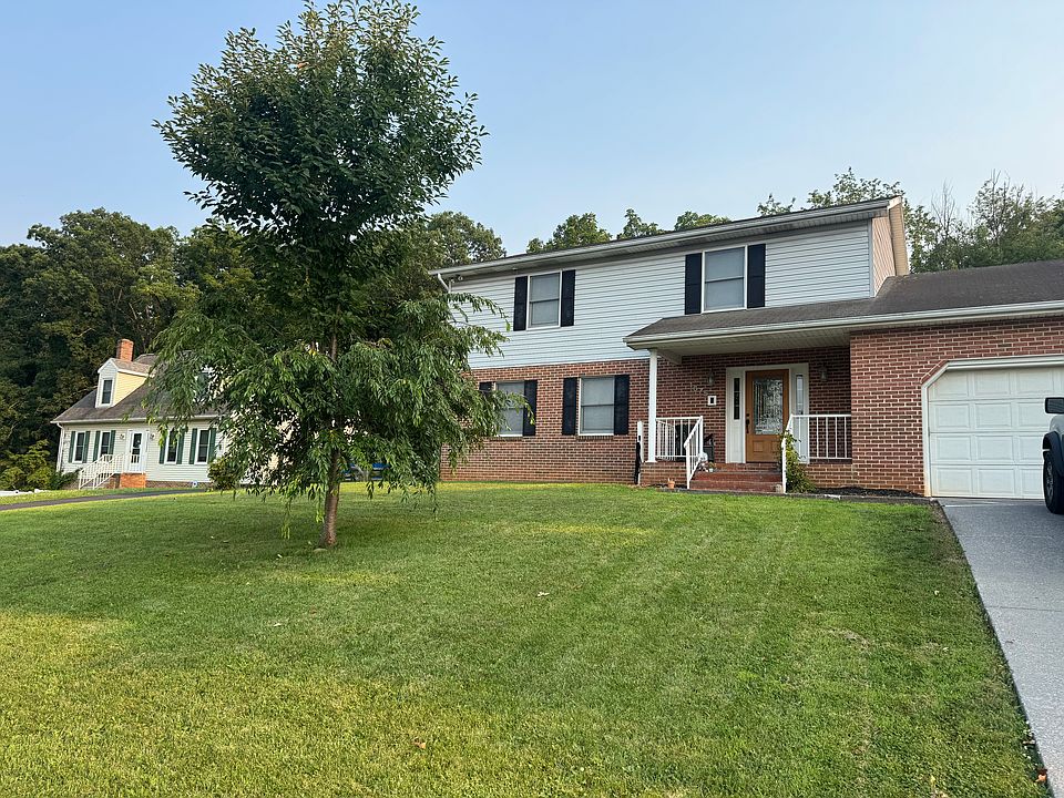 1st image of 1675 W Commonwealth Dr