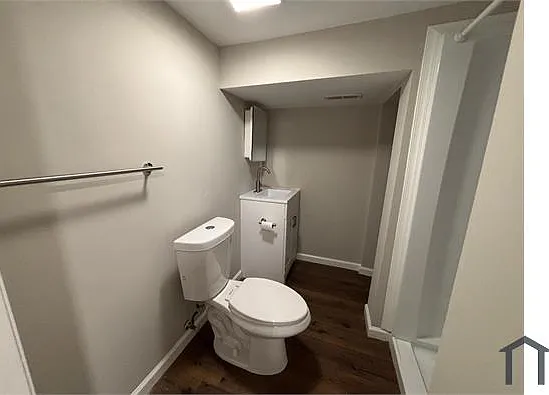 3910 Eierman Ave — Photo 3