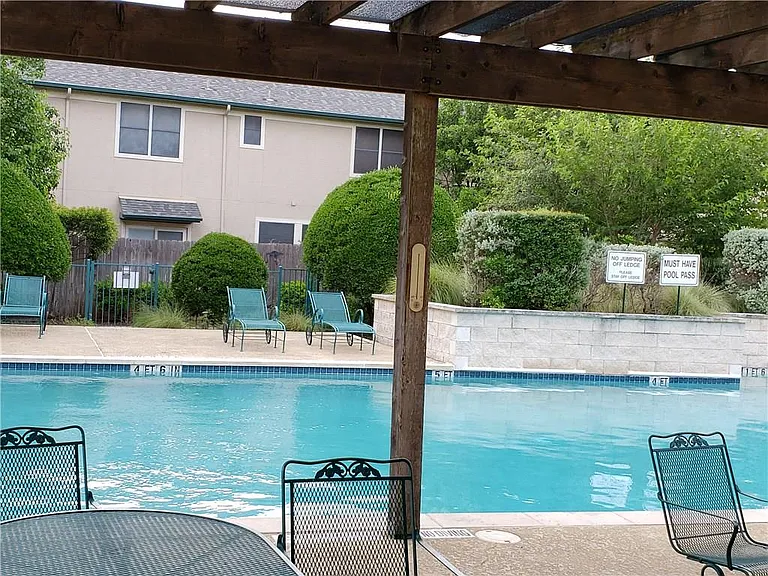 2100 Pipers Field Dr #46 — Photo 21
