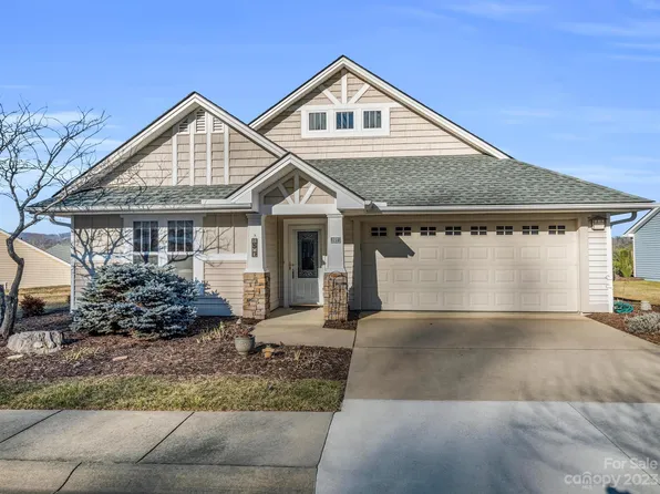 101 Snowy Egret Way, Hendersonville, NC 28792