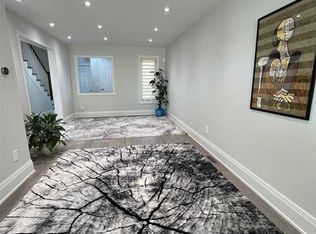 5936 Candlebrook Ct, Mississauga, ON L5V2V5