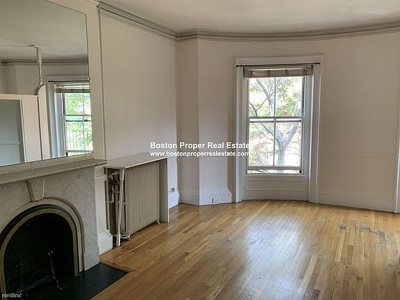 11 Marlborough #42 Boston - Back Bay Unit Photo 1 (2)