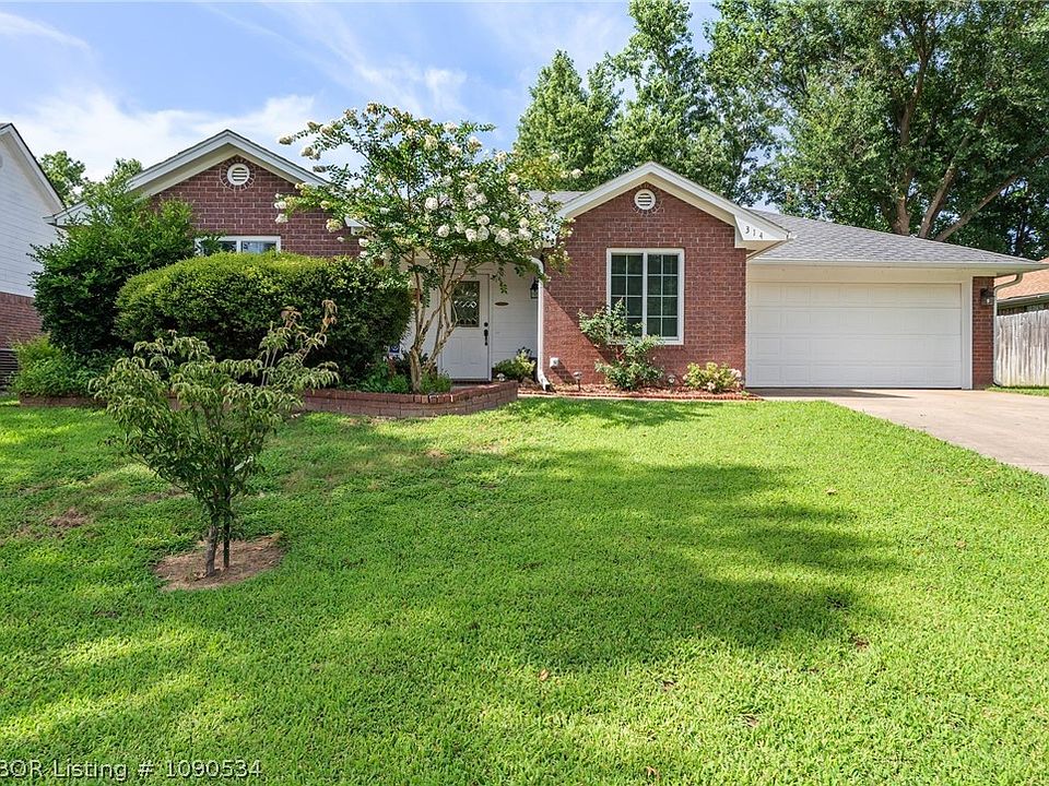 1st image of 314 Mitzi Ln