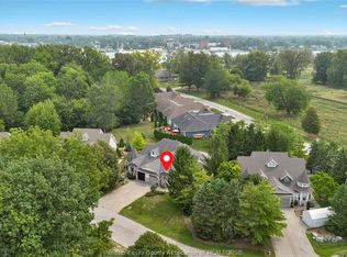 227 Crystal Bay Dr, Amherstburg, ON N9V 4A6