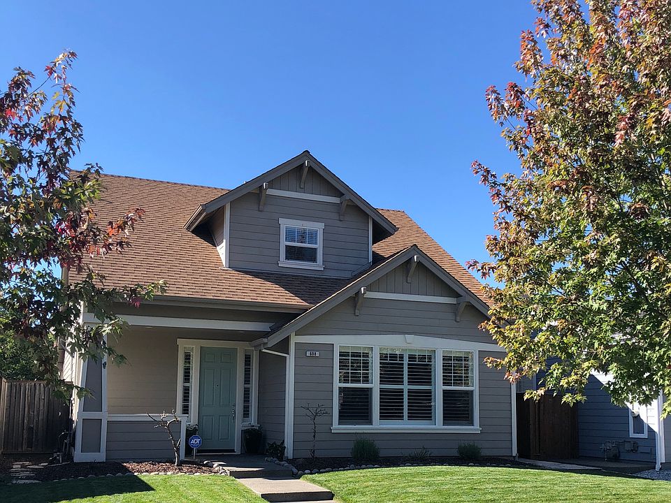 1st image of 608 McGinnis Cir
