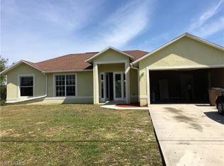 2042 Venice Ave N, Lehigh Acres, FL 33971