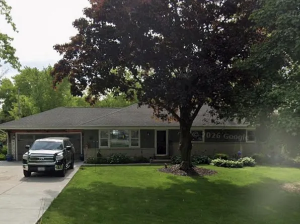 3185 Thornapple LANE SOUTH South, New Berlin, WI 53146