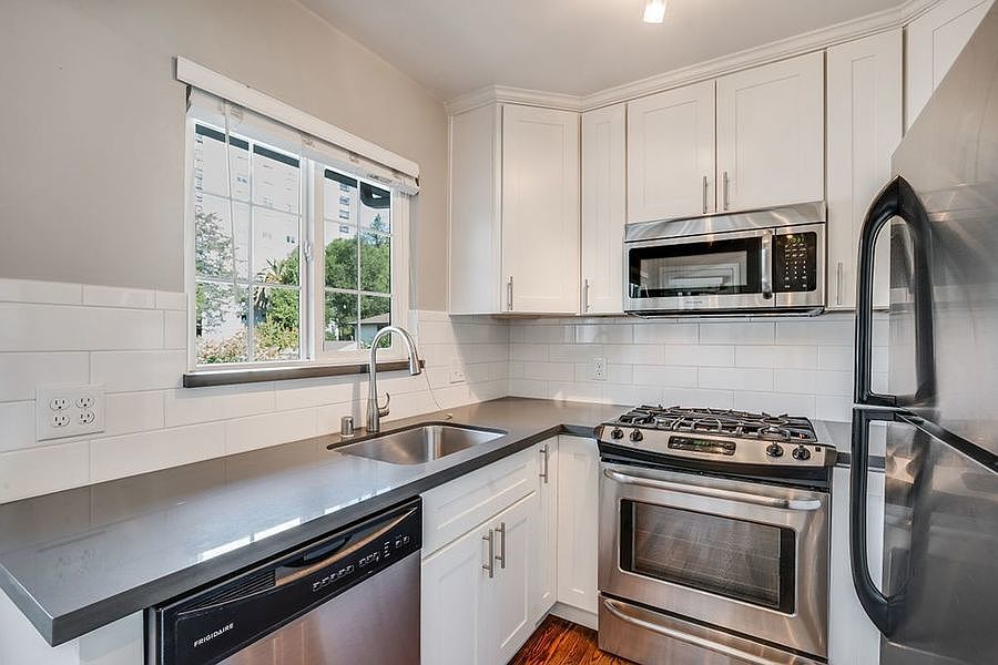 1st image of 169 Alma St