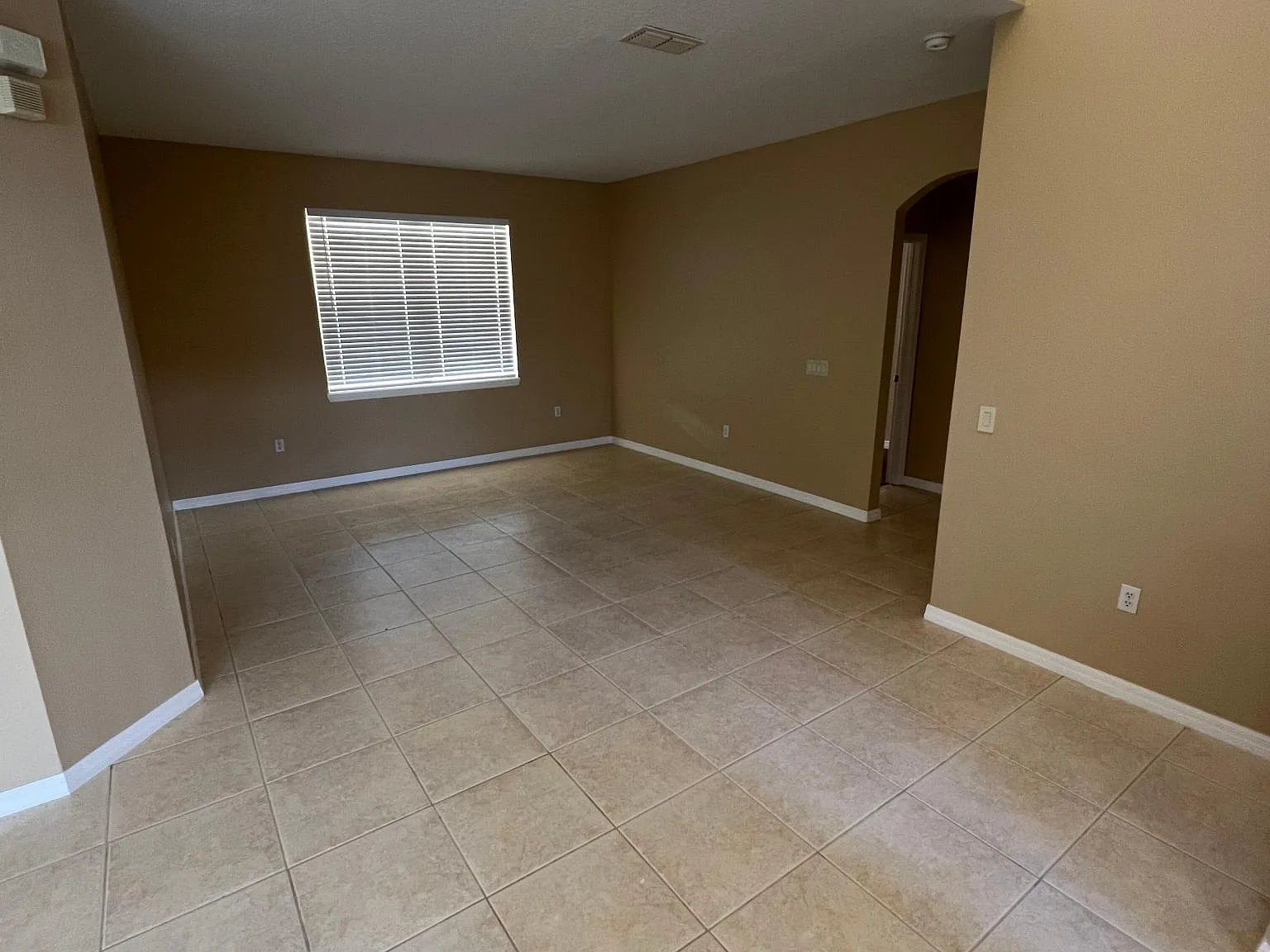 3864 Siskin Dr — Photo 4